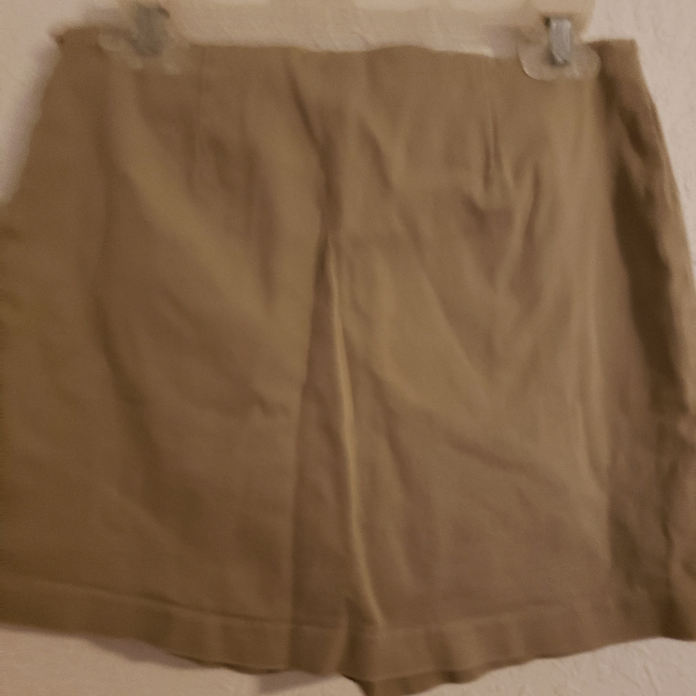 Skort - Picture 2 of 3